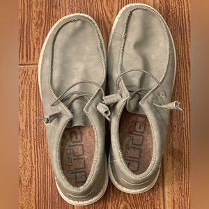 Hey Dude Men's Light Gray Slip-On Loafers